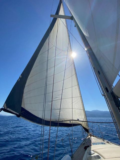Apulia: Sailing Boat Tour With Aperitif - Aperitif and Local Delights