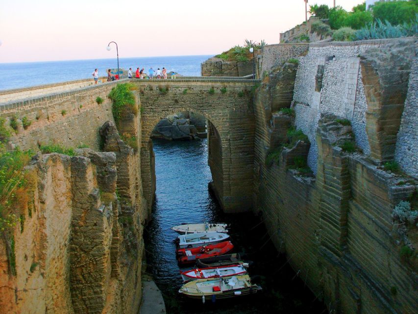 Apulia: Santa Cesarea Terme Private Tour - Key Points
