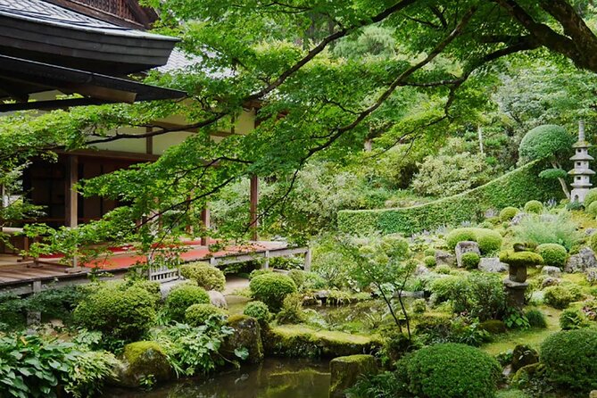 Arashiyama Autumn Leaves & Sanzen-In Temple Tour From Osaka/Kyoto - Exploring Sanzen-in Temple