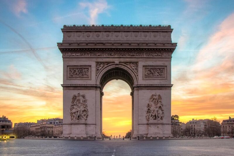 Arc De Triomphe Rooftop: Unveil History & Breathtaking Views - Ascending to the Rooftop Panorama
