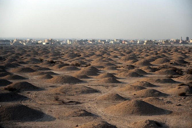 Archaeological Tour Bahrain - Dilmun Civilization and Burial Mounds