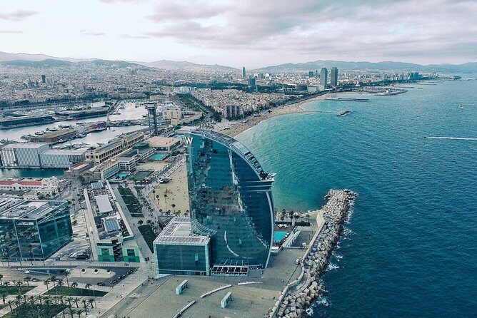 Architectural Barcelona: Private Tour with a Local Expert - Itinerary Breakdown: From Gothic to Modernisme