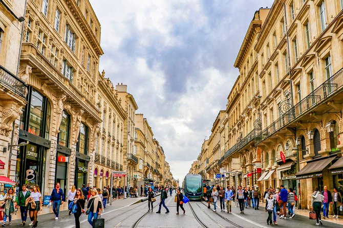 Architectural Bordeaux: Private Tour With a Local Expert - Meeting Point and Start