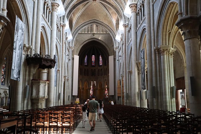 Architectural Lausanne: Private Tour With a Local Expert - Expert Local Guide