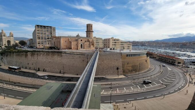 Architectural Tour of The Old Port & Le Panier - Meeting Point
