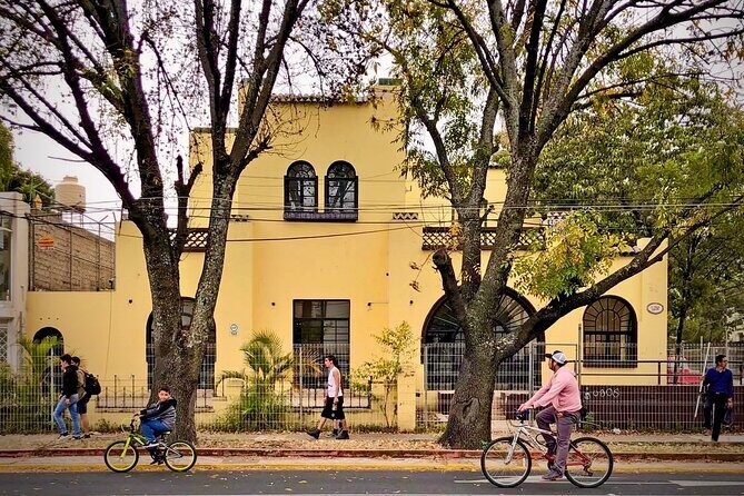 Architecture of Luis Barragan Walking Tour with Street Food - FAQs