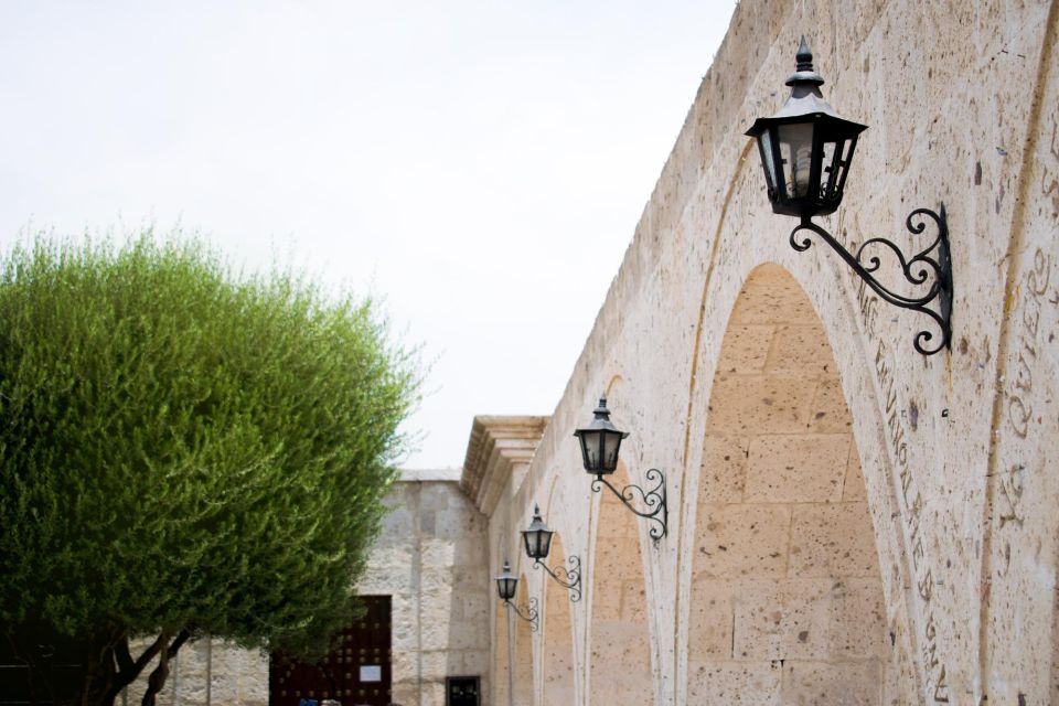 Arequipa: City Tour and Santa Catalina Monastery - Local Culture and History