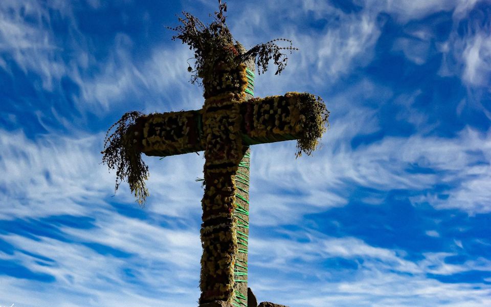 Arequipa: Full Day in Colca Canyon With Breakfast and Lunch - Local Towns and Culture