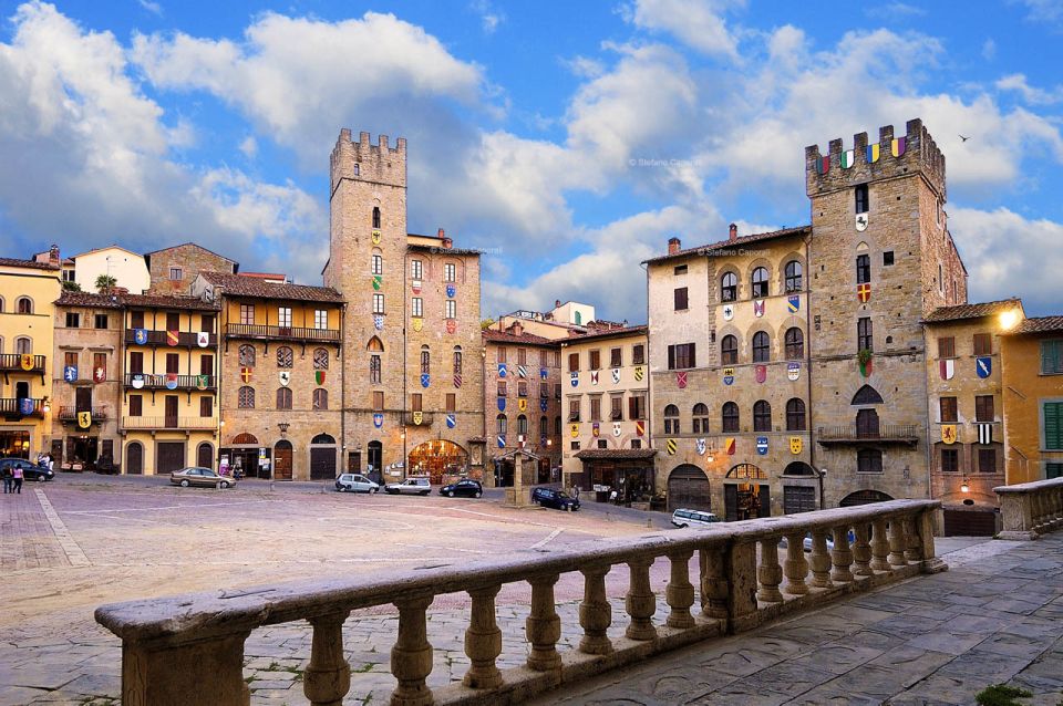 Arezzo: Private Walking Tour - Exploring the Cathedral of Arezzo