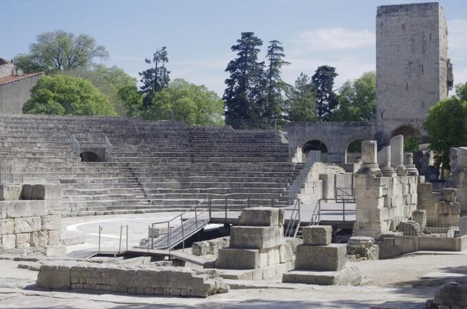 Arles Private Tour - Art/History and Gastronomy - The Espace Van Gogh and LUMA Arles