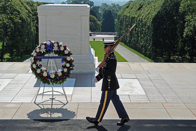 Arlington Cemetery Tour with Guard Ceremony and Iwo Jima Memorial - The Sum Up