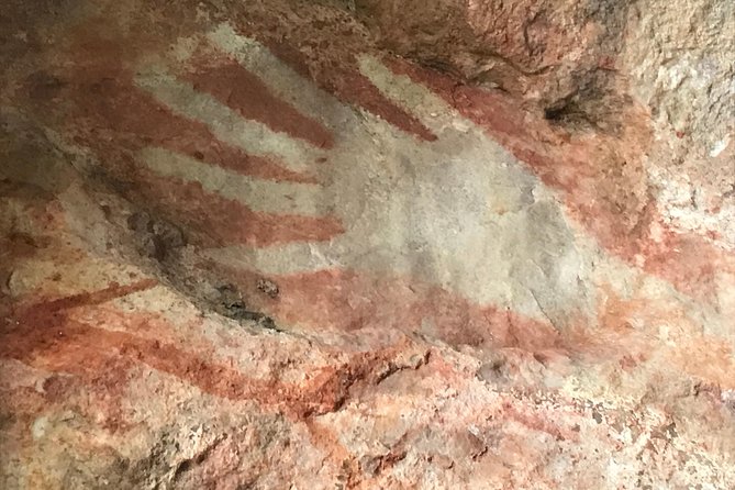 Arnhem Land Yingana Injalak Hill Full Day Tour From Jabiru - What to Expect