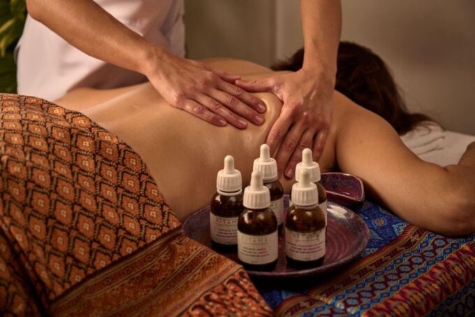 Aromatic Oil Massage - Booking and Availability