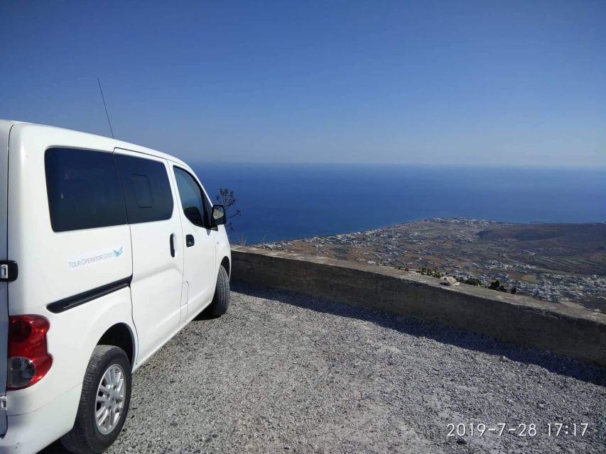 Around Santorini: Island Tour & Oia town - What Travelers Can Expect from the Experience