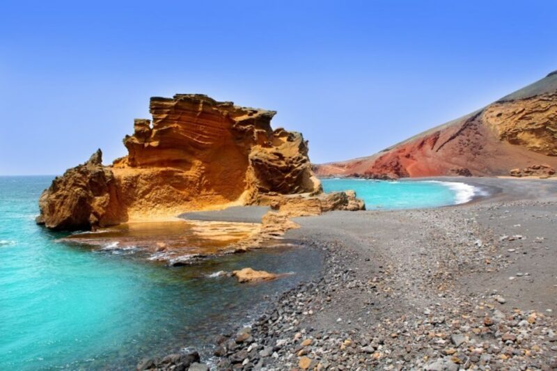 Arrecife/Playa Blanca: Timanfaya National Park Area Day Tour - Visiting a Local Winery