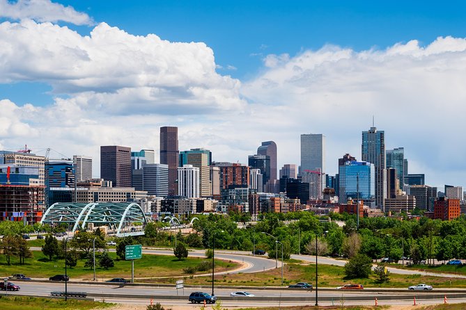 Arrival Private Transfer: Denver Airport DEN to Denver in Luxury SUV - Good To Know