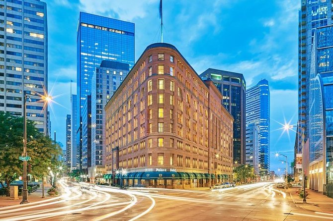 Arrival Private Transfer: Denver Airport DEN to Denver in Luxury SUV - Pricing and Group Size Options
