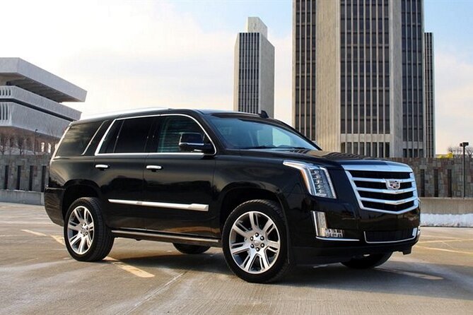 Arrival Private Transfer: Denver Airport DEN to Denver in Luxury SUV - Pickup and Drop-off Details