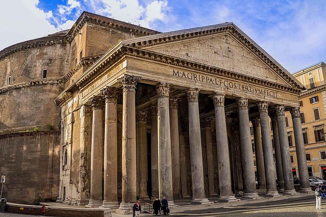 Arrival Transfer: Fiumicino Airport FCO to Rome by Luxury Car - Exploring Rome by Luxury Car