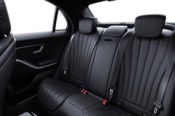 Arrival Transfer From Mallorca Airport PMI to Palma by Luxury Car - Service Overview