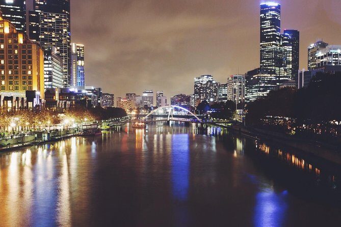 Arrival Transfer from Melbourne Airport MEL to Melbourne in Van - The Sum Up