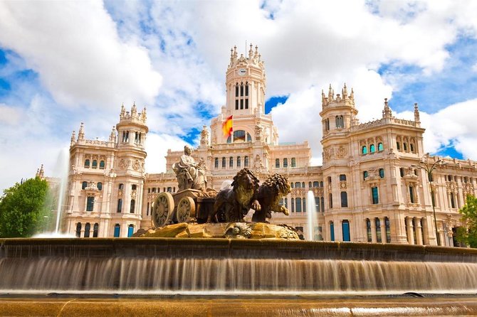 Arrival Transfer: Madrid Airport MAD to Madrid in Business Car - Convenient Drop-off Options in Madrid