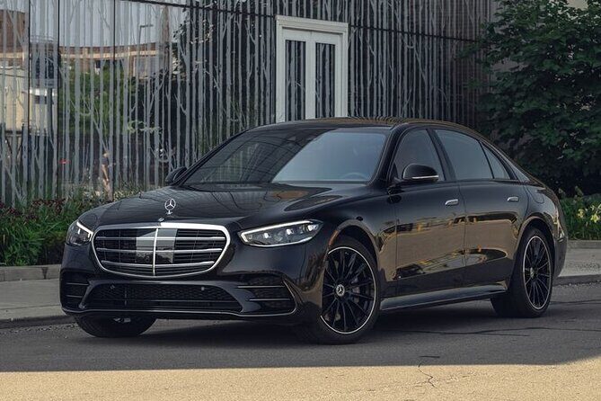 Arrival Transfer Munich Train Station to Munich by Luxury Car - FAQs