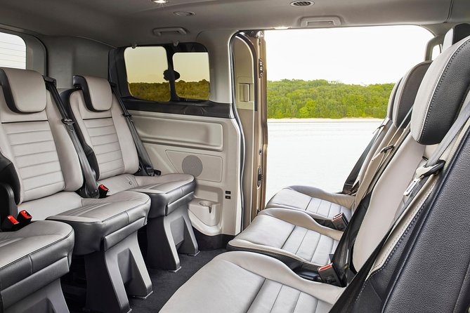 Arrival Transfer Munich Train Station to Munich by Luxury Van - Luggage and Accessibility Guidelines