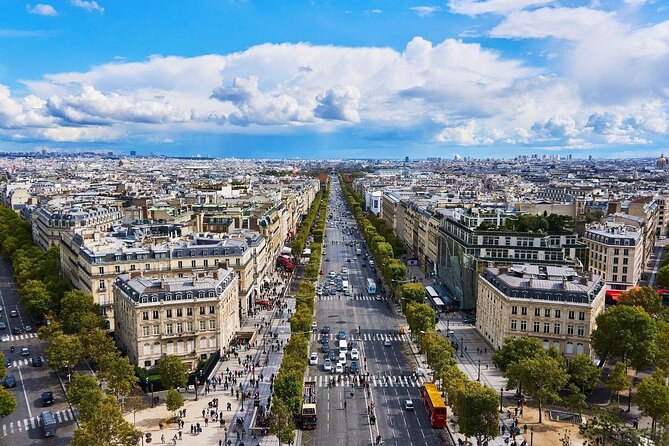 Arrival Transfer: Paris Train Stations to Paris Hotels by Van - Operational Details
