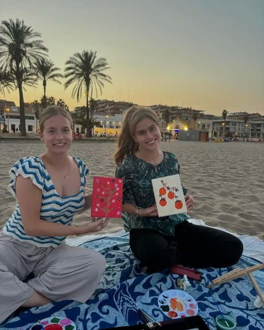 Art and Ocean Breeze: Painting Experience. - Key Points