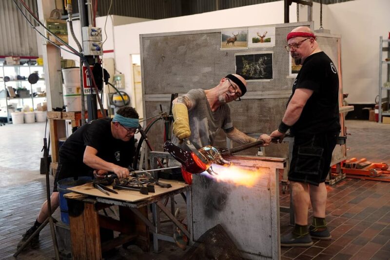 Arte Di Murano: Glass Factory Tour - Visitor Experience
