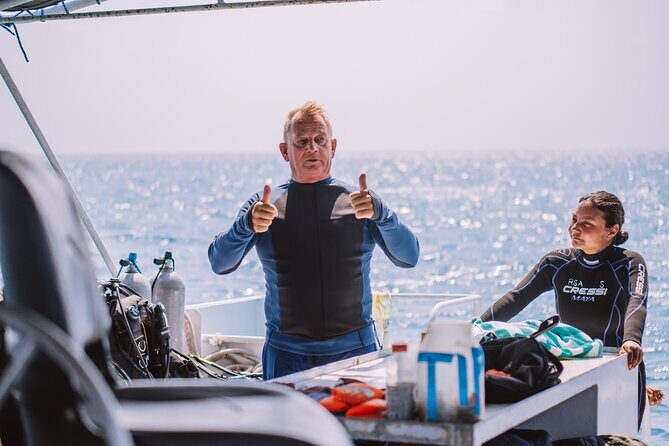 Aruba Guided Night Dive Adventure: Shallow Reefs or Shipwrecks - An In-Depth Look at the Aruba Night Dive Experience