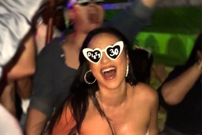 Aruba Nightlife Party Bus with Unlimited Drinks & DJ on Road Jam - FAQs