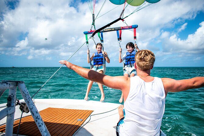 Aruba Parasailing Experience from Noord - The Boat Transfer and Offshore Journey
