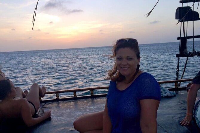 Aruba Sunset Jolly Pirate Sail with Open Bar - What the Reviews Say: Authentic Perspectives