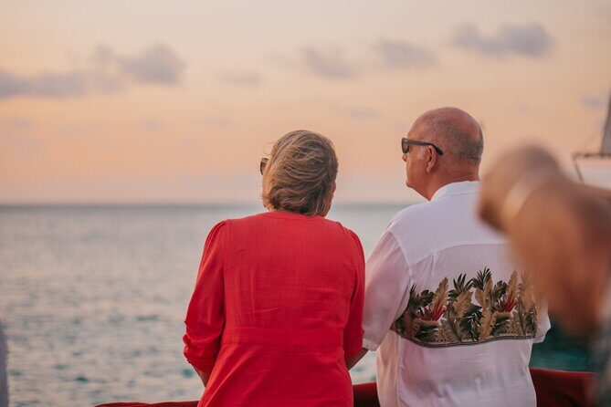 Aruba Sunset Sail with Caribbean Dinner and Live Music - The Open Bar and Drinks