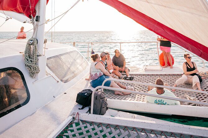 Aruba Sunset Sail with Caribbean Dinner and Live Music - Post-Dinner Sailing and Festive Tunes