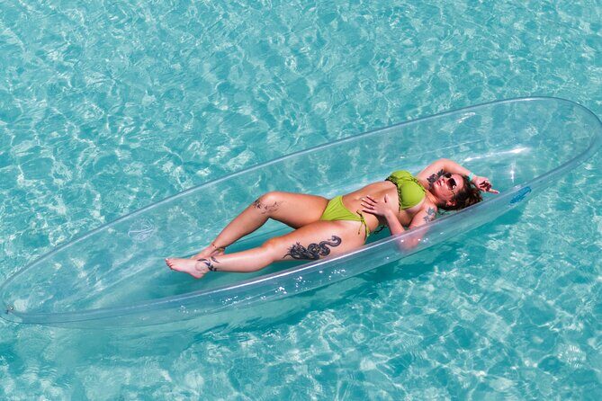 Aruba Unique Clear Kayak Drone Photoshoot with Video - Key Points