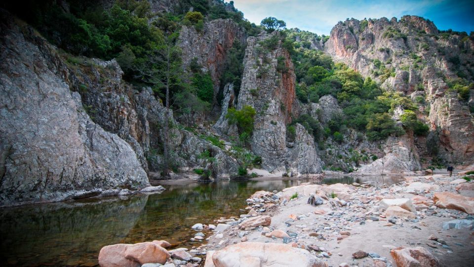 Arzana: Mt. Gennargentu, Piricanis Gorges, & Waterfall Hike - Hiking Experience