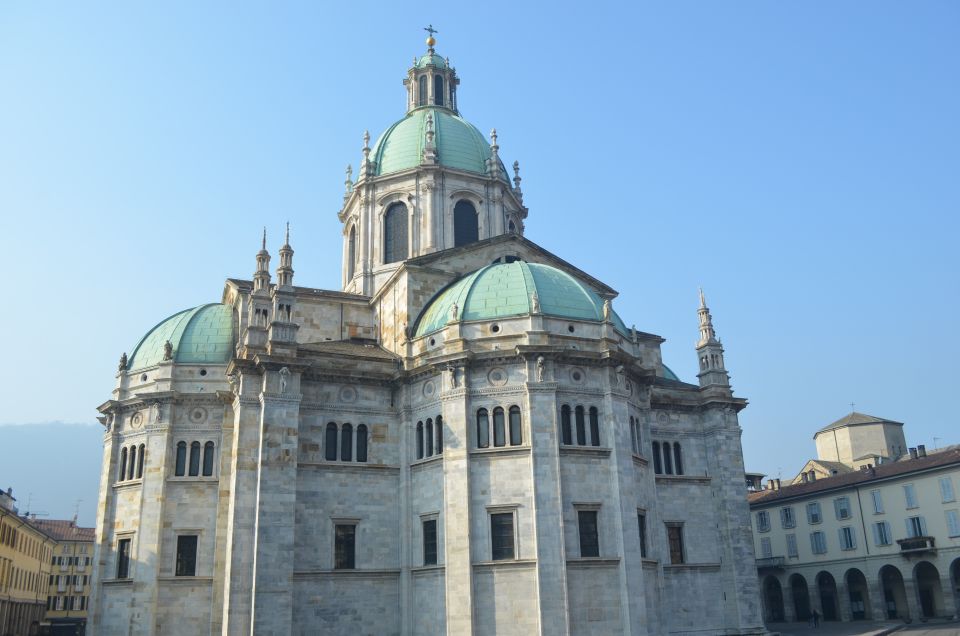 As: Guided City Walking Tour With Cruise Ticket - Key Points