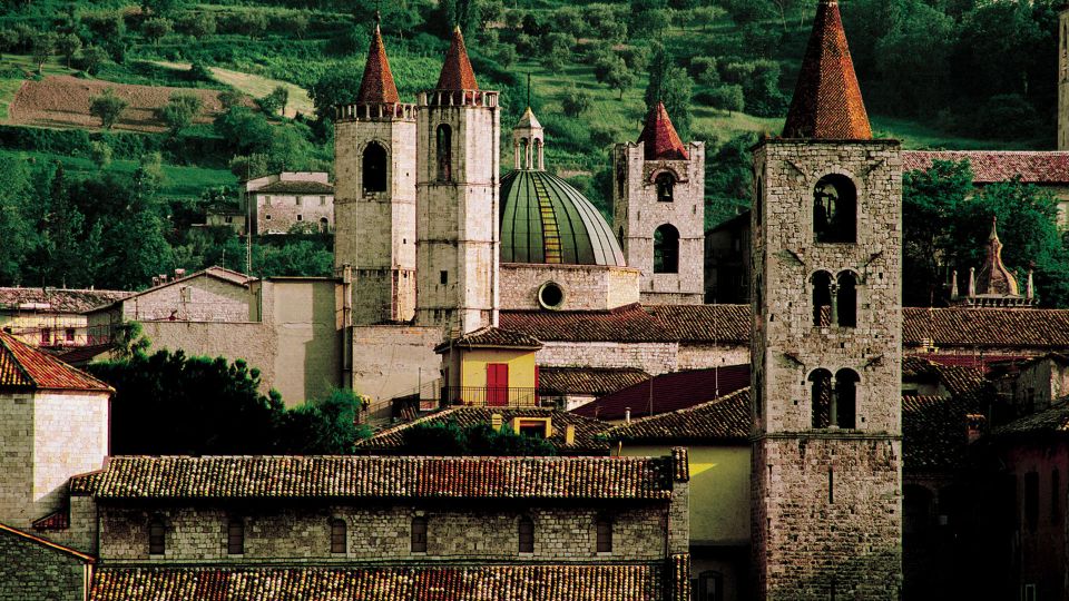Ascoli Piceno: Evening Walking With Anisette Tasting - Local Guide Experience