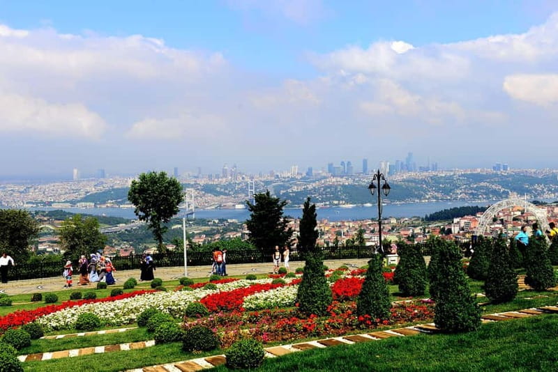 Asia Continent & Topkap Palace & Harem. Guided, Small group - Who Should Take This Tour?