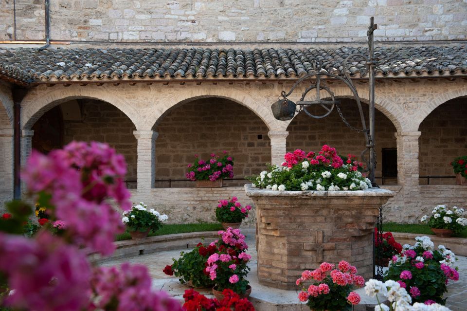 Assisi: Full-Day Tour Including St. Francis Basilica - Tour Franciscan Sites