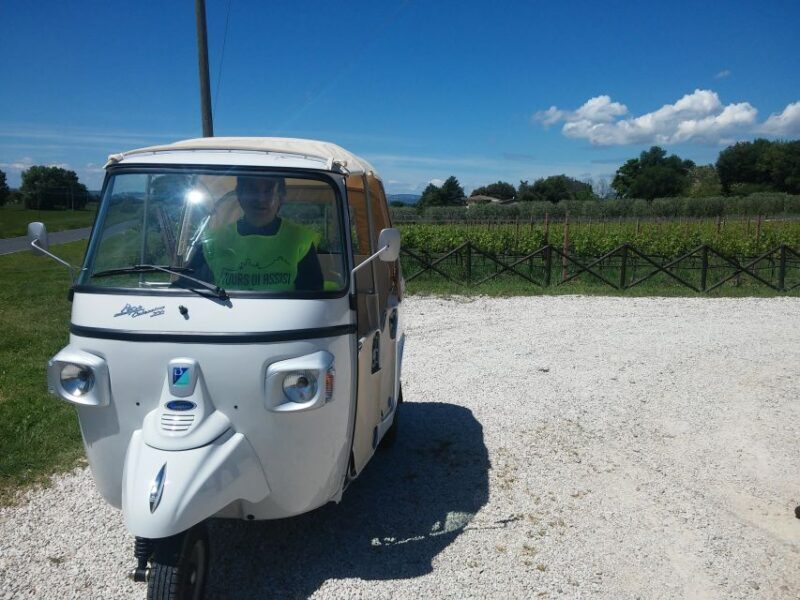 Assisi: Panoramic Tuk Tuk Tour - A Fun and Informative Way to Discover Assisi