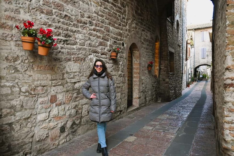 Assisi: Private or Group Photo Session with a Local - FAQ