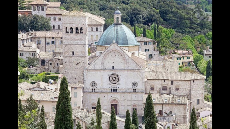 Assisi Rental Vespa 125CC - Full Day - Included