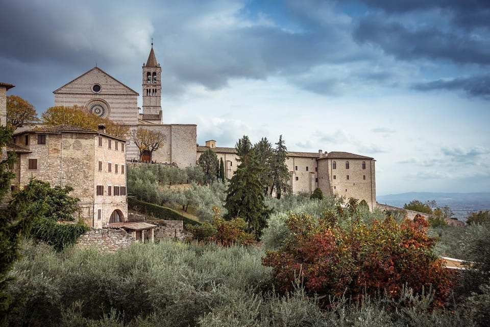 Assisi: The life of Saint Francis by Tuk Tuk, Italian driver - An Authentic and Accessible Way to Discover Assisi