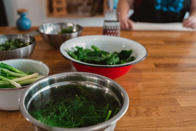 Athens 4-Hour Cooking Class With Central Market Visit - Market Visit and Fresh Ingredients