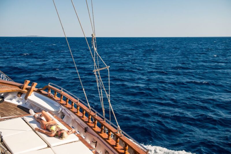 Athens: Agistri, Moni, and Aegina Cruise With Lunch & Drinks - Itinerary and Experience