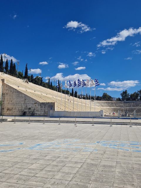 Athens: Airport Private Transfer by Mercedes E Class Wagon - Driver and Luggage Assistance